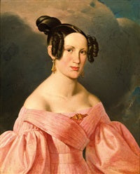 Señora con vestido rosa