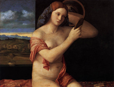 Mujer joven desnuda frente al espejo